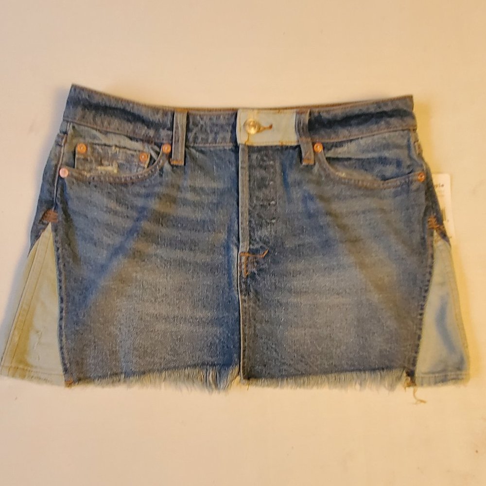 WE THE FREE (FREE PEOPLE) PATCHED DENIM MINI SKIRT